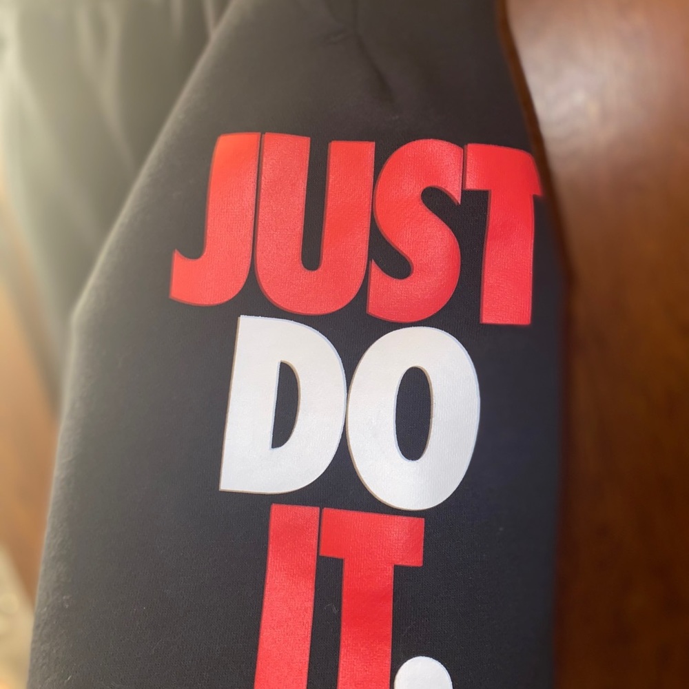 Men’s Nike Fleece Shorts - Picture 4 of 5